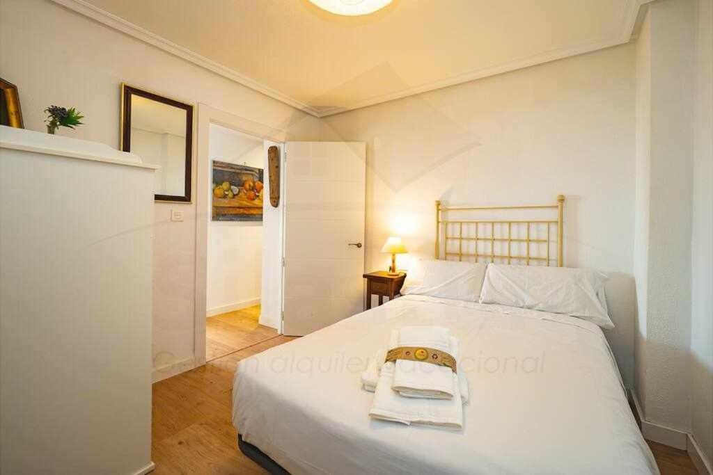 La Capilla Apartamento Oviedo Exterior foto