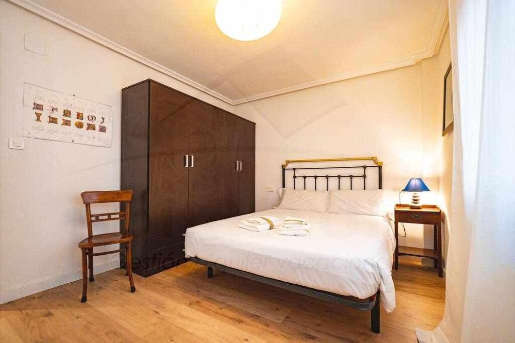 La Capilla Apartamento Oviedo Exterior foto